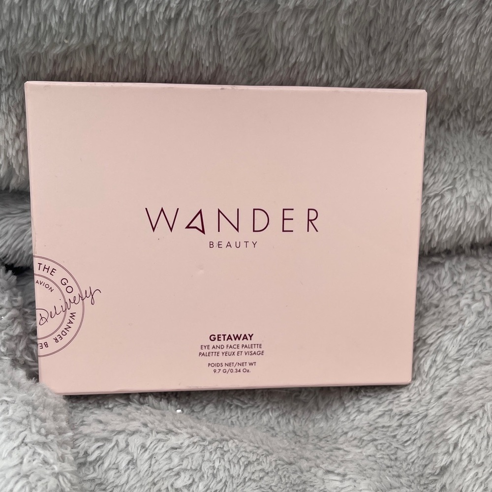 Wander Beauty Getaway Eye and Face Palette - Soft Pink